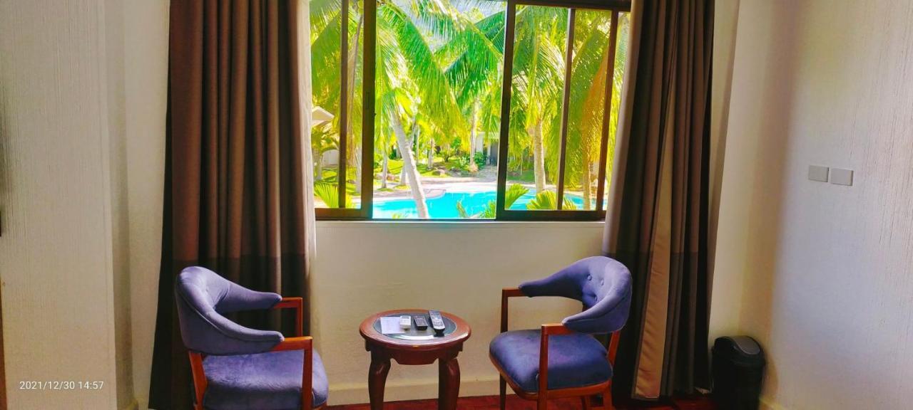 Chateau Bleu Resort Calamba  Exterior foto
